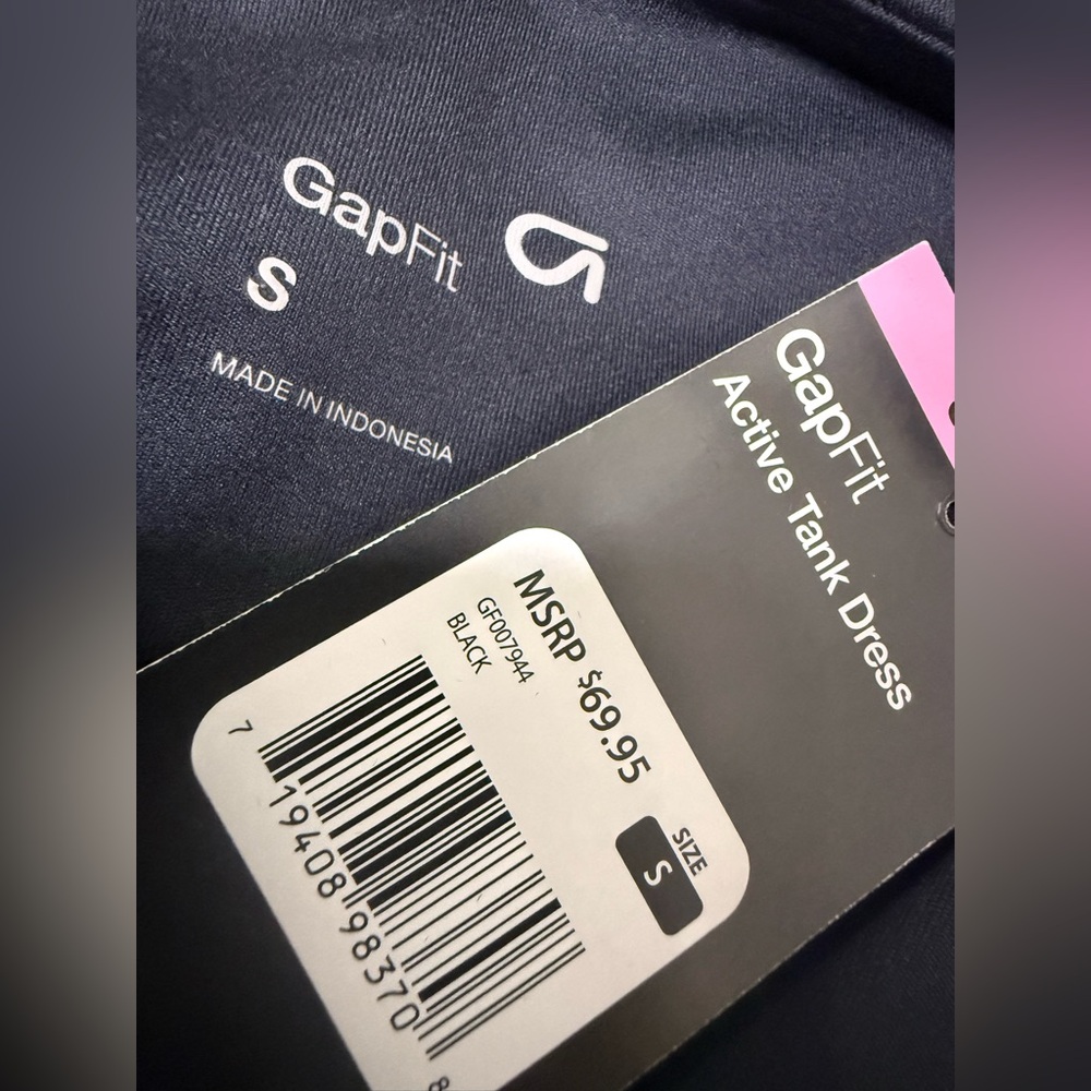 NWT GapFit Active dress with built in shorts - Picture 4 of 4